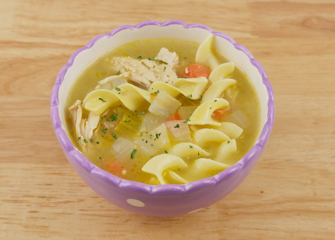 Sopa de Frango (Chicken Noodle Soup)